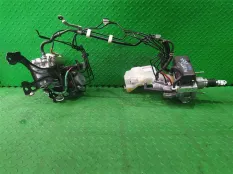 Главный тормозной цилиндр TOYOTA YARIS CROSS 4727047040 MXPJ15 M15A-FXE