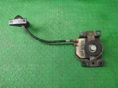 Крепление запасного колеса TOYOTA WISH ANE10