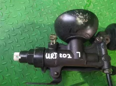 Гидроаккумулятор TOYOTA LAND CRUISER URJ202 1UR-FE, левый