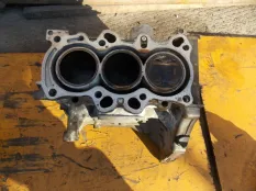 Блок цилиндров HONDA LIFE 12100PFBJ00 JB1 E07Z