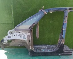 Стойка кузова TOYOTA NOAH ZWR90W, левая