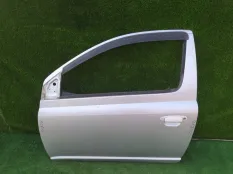 Дверь TOYOTA VITZ SCP10, левая