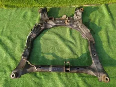 Балка под двс NISSAN PRESAGE TNU31 QR25DE