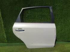 Дверь TOYOTA PRIUS ALPHA ZVW40, задняя правая