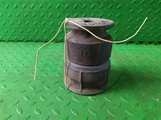 Подушка кузова TOYOTA LAND CRUISER URJ202