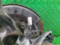 Ступица TOYOTA PASSO KGC10 1KR-FE, передняя левая