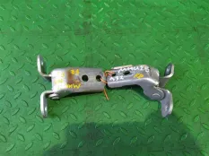 Петля дверная TOYOTA KLUGER ACU20W, передняя правая