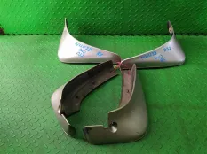 Брызговики комплект TOYOTA KLUGER ACU20W