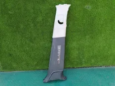 Обшивка стойки кузова TOYOTA LAND CRUISER URJ202, правая