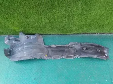 Подкрылок TOYOTA LAND CRUISER URJ202, передний левый