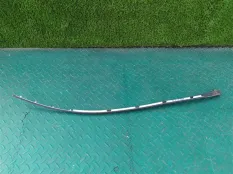 Молдинг лобового стекла TOYOTA LAND CRUISER URJ202, левый