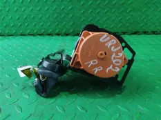 Ремень безопасности TOYOTA LAND CRUISER 2011 URJ202, задний правый