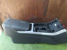 Бардачок между сиденьями AUDI Q8 4MN