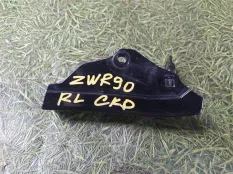 Накладка на порог TOYOTA NOAH 76908VA1010 ZWR90, задняя левая