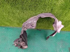 Подкрылок TOYOTA ESQUIRE ZWR80, передний правый