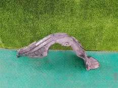 Подкрылок TOYOTA AQUA NHP10, передний левый