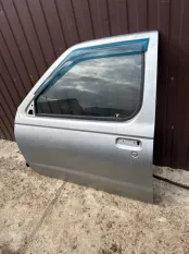 Дверь боковая Nissan NP300