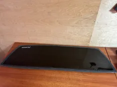 Стекло заднее Nissan NP300