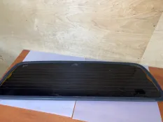 Стекло заднее Mazda B2500