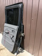 Дверь боковая Nissan NP300