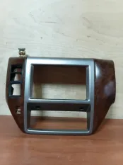 Накладка консоли Nissan Patrol
