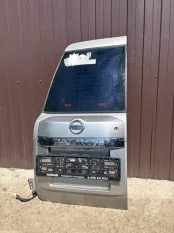Дверь багажника Nissan Patrol