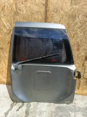 Дверь багажника Nissan Patrol