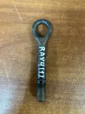 Крюк буксировочный Toyota Rav4