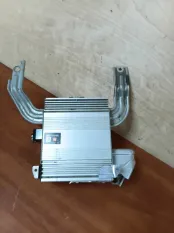 Усилитель звука Toyota Prius