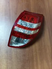 Фонарь Toyota Rav4