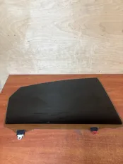 Стекло двери Toyota Prius