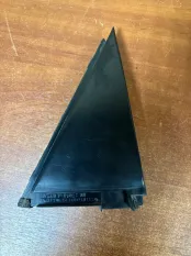 Уголок двери Toyota Prius