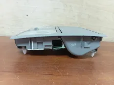 Плафон подсветки салона Toyota Rav4