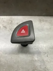 Кнопка аварийной сигнализации Nissan Patrol