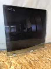 Стекло двери Nissan Patrol