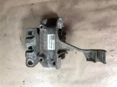 Подушка двигателя Volkswagen Tiguan
