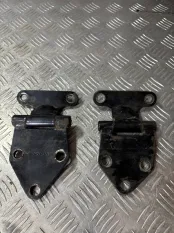 Петля двери багажника Toyota Land Cruiser
