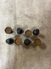 Болт маховика Mazda B2500