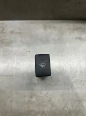 Кнопка обогрева лобового стекла Toyota Rav4