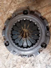 Корзина сцепления Mazda B2500