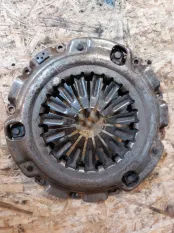 Корзина сцепления Mazda B2500