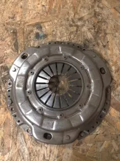 Корзина сцепления Mazda B2500