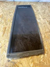 Форточка двери Nissan Patrol