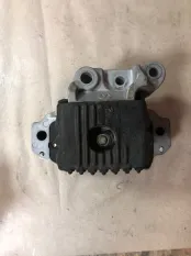 Подушка двигателя Mitsubishi Outlander