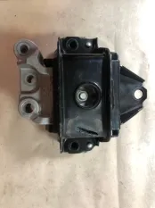 Подушка двигателя Mitsubishi Outlander