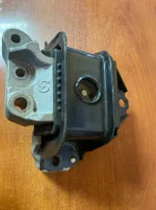 Подушка двигателя Mitsubishi Outlander