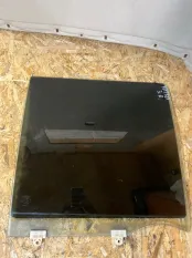 Стекло двери Nissan Patrol