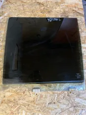 Стекло двери Nissan Patrol