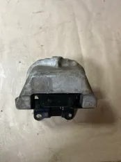 Подушка двигателя Mitsubishi Outlander