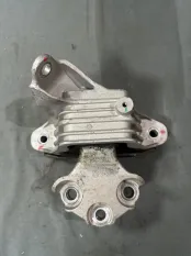 Подушка двигателя Omoda C5